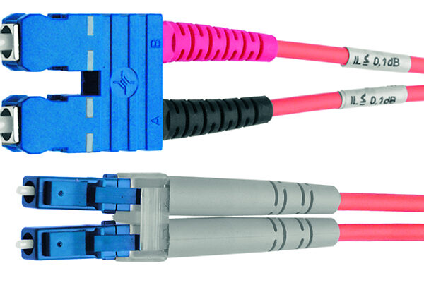 Telegärtner LWL Patchkabel, LC-Duplex - SC-Duplex, OM3, 2 m