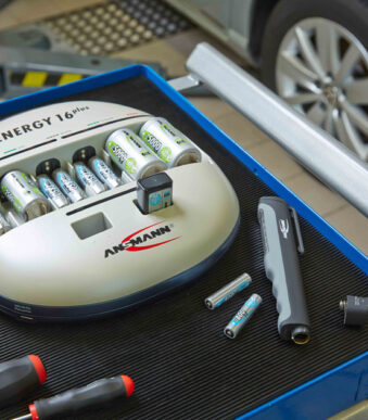 ANSMANN laadstation ´Energy 16 plus´, met 2 USB-laadpoorten