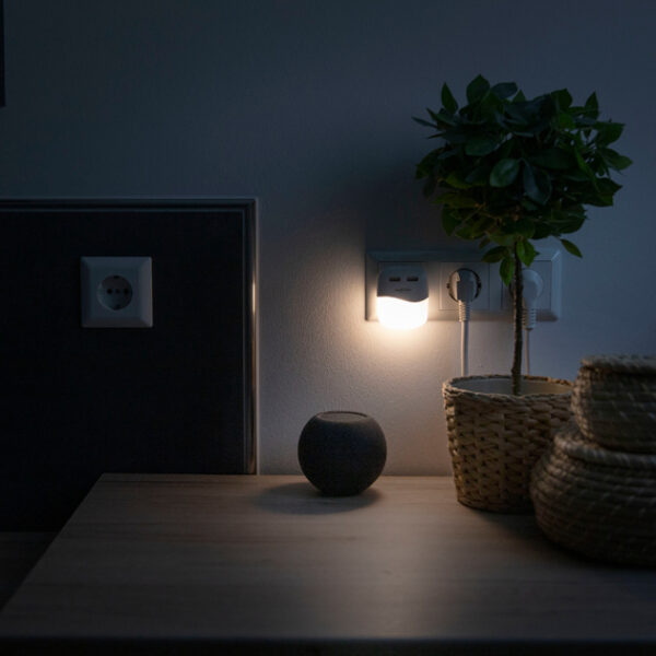 ANSMANN LED-oriëntatielicht NL15AC, 2x USB koppeling, wit