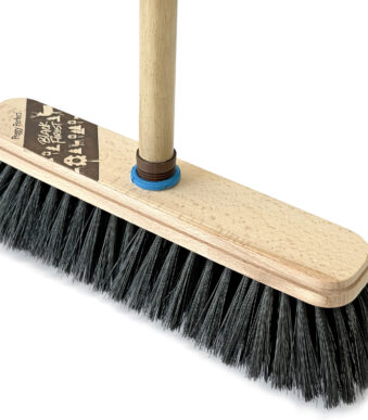 Peggy Perfect bezem Black Forest met steel, kunsthaar