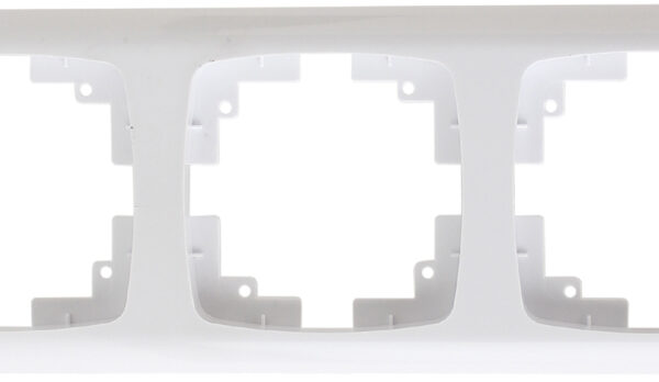 uniTEC afdeklijst voor ´ROMA´ stekkerdoos en schakelaar, 3-voudig