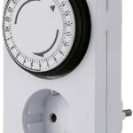 BACHMANN mechanische dag-tijdschakelaar, kunststof behuizing