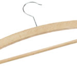 Peggy Perfect houten kledinghanger met broeklat en inkepingen