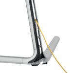 LogiLink TV-standaard, voor 124,46 - 177,80 cm, V-poot, chroom