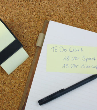 RNK Verlag rol zelfklevende memo's in afroller, geel, 60 mm x 10 m