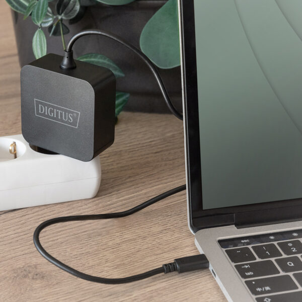 DIGITUS Notebook-oplader USB-C, 65 Watt, zwart
