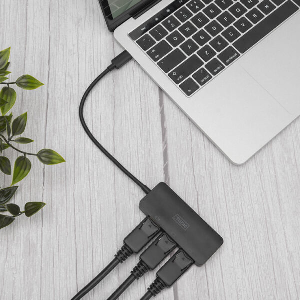 DIGITUS MST Video Hub, 3 poorts, USB-C - 3x displayPort
