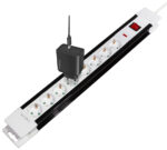 LogiLink stekkerdozenlijst, 8-voudig, met schakelaar, wit/zwart