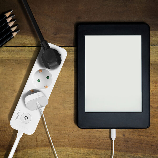 LogiLink stekkerdozenlijst, 3-voudig, met schakelaar, wit