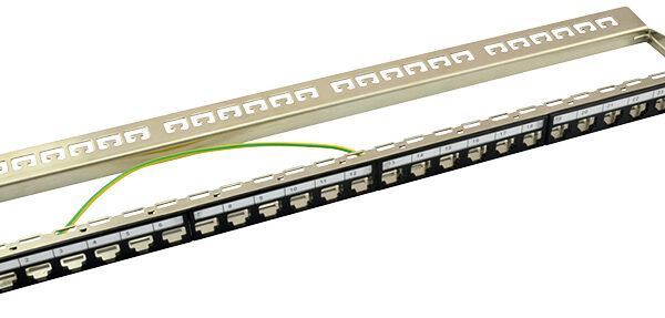 LogiLink Patch Panel Cat. 6A, 24 poorts, zwart (RAL 9005)