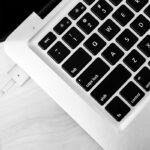 LogiLink USB-C - Apple MagSafe 2 laadkabel, zilver