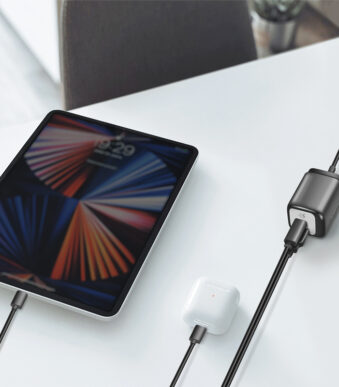 LogiLink Dual-USB-adapterstekker, USB-A en USB-C koppeling