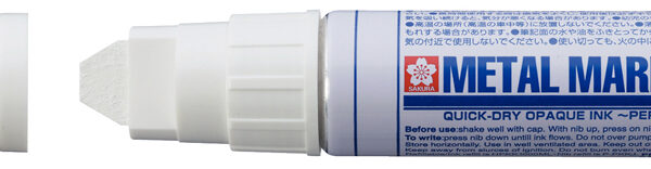 SAKURA metaalmarker, extra breed, 10 mm, wit