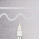 SAKURA permanentmarker Paint Marker halogeenarm, wit