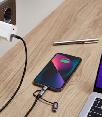 VARTA USB-adapterstekker 'Speed Charger', 38 Watt, wit