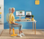 Ergonomische bureaustoel met sta- en zitfunctie, geel