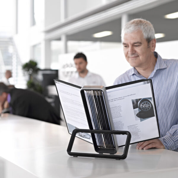 Djois door Tarifold Veo tafellees-systeem met leesborden.