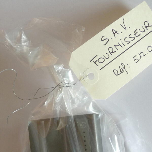 AVERY hanglabel, 100 x 51 mm, neutraal, met draad, beige