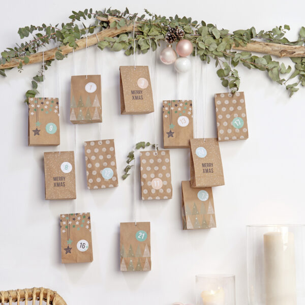 Natuurkalender met 24 zakjes