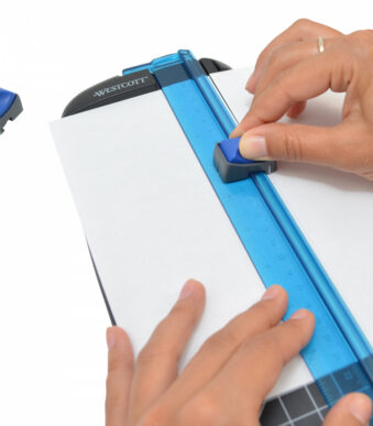 WESTCOTT rolsnijmachine, DIN A4, zwart/blauw