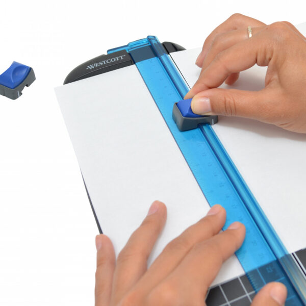 WESTCOTT rolsnijmachine, DIN A4, zwart/blauw