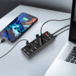 LogiLink USB 2.0 hub, 13 poorten, met aan-/uitschakelaar, zwart