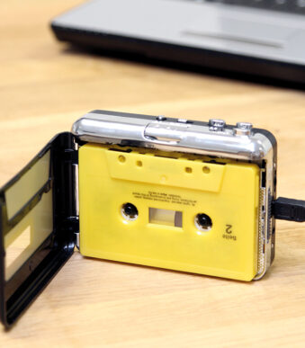 LogiLink Walkman met converter functie, zwart/zilver.