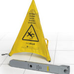 easyabsorb - Opvouwbare waarschuwingskegel - 'Let op: Slipgevaar' - Kleur: Geel