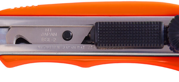 NT Cutter SL20P, kunststof-behuizing, oranje