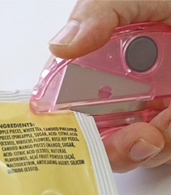 NT Mini-Cutter/-zakopener iO-100PB, kleuren assorti