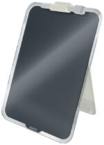 Grijze bureaulei van glas met memobord