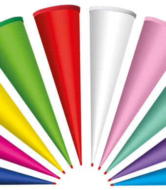 Kleurrijke lege schoolkegels, 700 mm