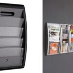 Wandbrochurehouder met 4 vakken, antracietkleurig.