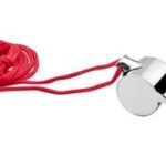 Metalen fluitje met koord