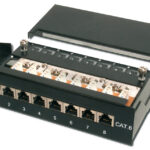 Desktop patchpaneel cat.6, klasse E, 8 x RJ45, 1HE