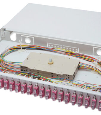 DIGITUS 19" Vezelkast, OM4, uitgerust, 24 x SC-aansluitingen