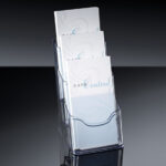 Acrylaat bureaubrochurehouder, 3 vakken, liggend formaat.