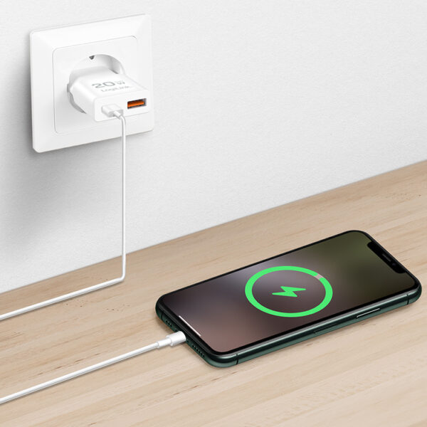 LogiLink USB-stekkeradapter - 1x USB-C (snelladen), 1x USB-A (snel opladen)