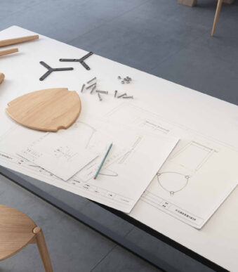 Barkrukken PAPERFLOW LUCK, set van 2, van beuken