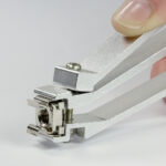 Gereedschap voor monteren en demonteren van kooimoeren