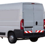 IWH Waarschuwingsmarkering 'Voorrangsvoertuigen', 141 mm x 9 m, Rechts