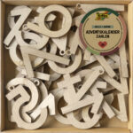 Houten getallencijfers voor adventskalender, naturel