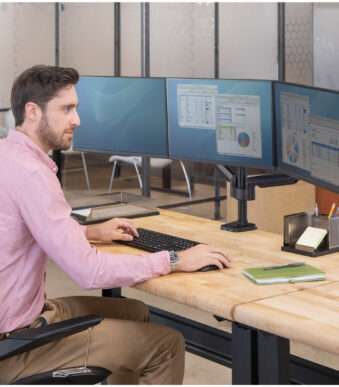 Fellowes Platinum driedubbele monitorarm, zwart