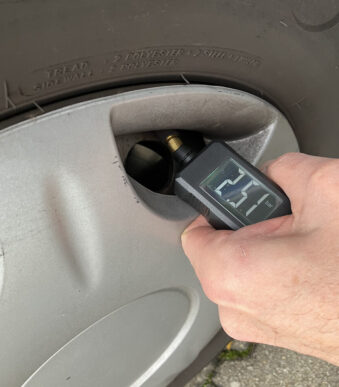 IWH Digitale bandenspanningsmeter & profieldieptemeter