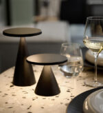 APS oplaadbare LED tafellamp CONE, zwart