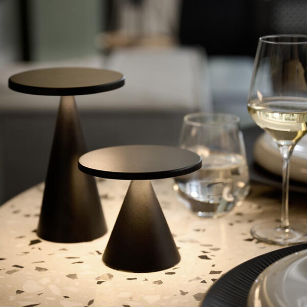 APS oplaadbare LED tafellamp CONE, zwart