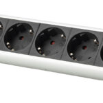 DIGITUS Stekkerdoos, 6-voudig, 3x USB, met schakelaar