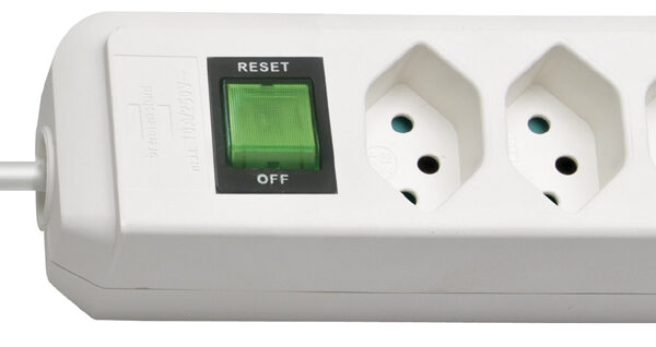 Brandveilige Nederlandse stekkerdoos, 3 aansluitingen