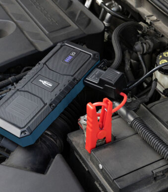 ANSMANN Jump Starter 16.0 startbooster met powerbank en lamp