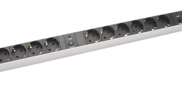 DIGITUS 19 inch stekkerdoos 12-voudig met overbelastingsbescherming